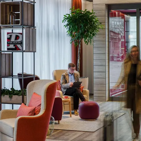 Intercityhotel Szálloda 4*